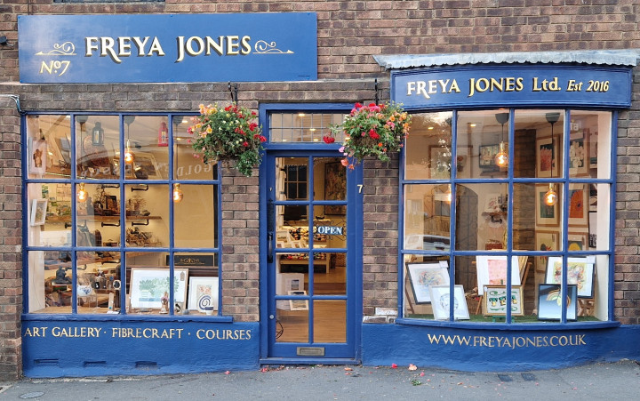 Freya Jones